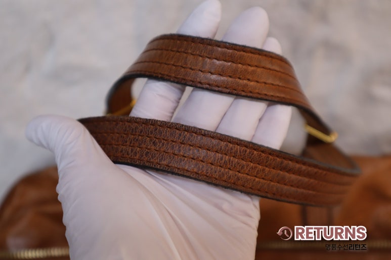 펜디 브라운 가방 블랙 염색 · 수선 전 · 가방 가죽