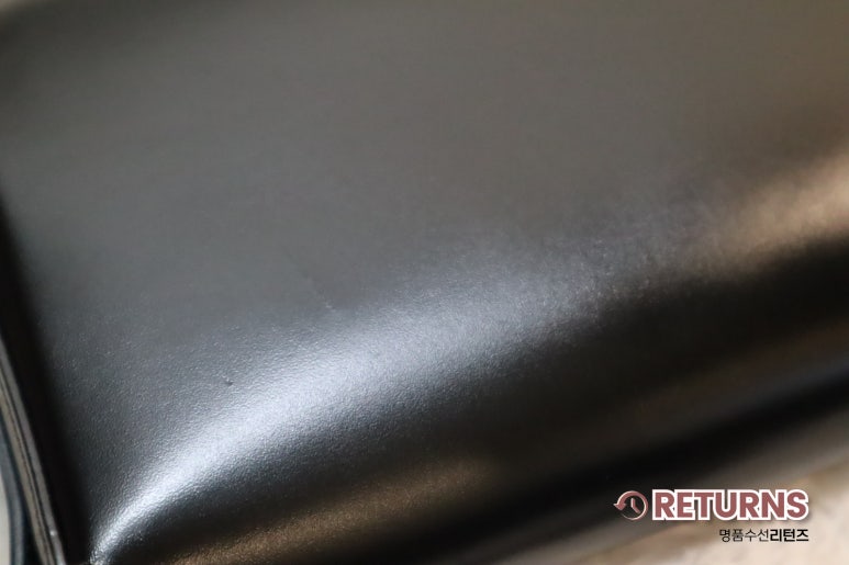 구찌·셀린느·보테가베네타 가방 스크래치 복원 · 수선 후 · 셀린느 근접 모습